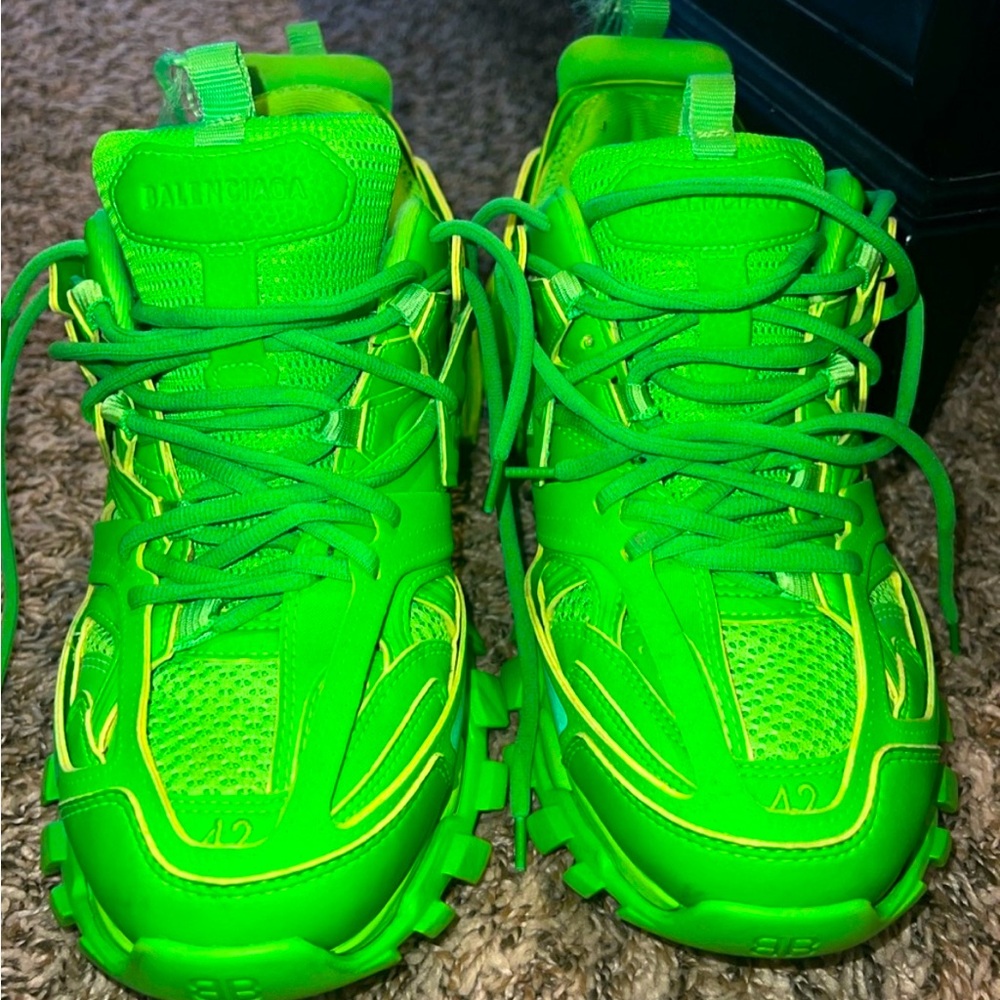 Balenciaga Track Trainer 'Fluo
Green'